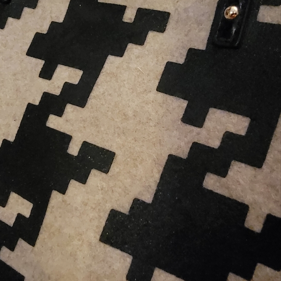 ‼️SOLD‼️Kate Spade Tote, Fabric, Like Brand New - Picture 10 of 13